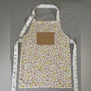 New Child Apron with Pocket - Reversible 2-Sided Custom Made Bee’s & Flo…
